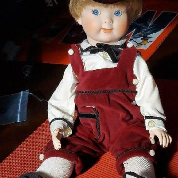 Kenneth Shader porcelain doll - Dutch Boy 15" COA - 1983 - Picture 7 of 7